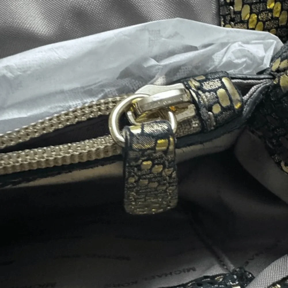 MICHAEL‎ KORS Gold Metallic Sloan Quilted Pyramid Large Chain Shoulder Bag Purse